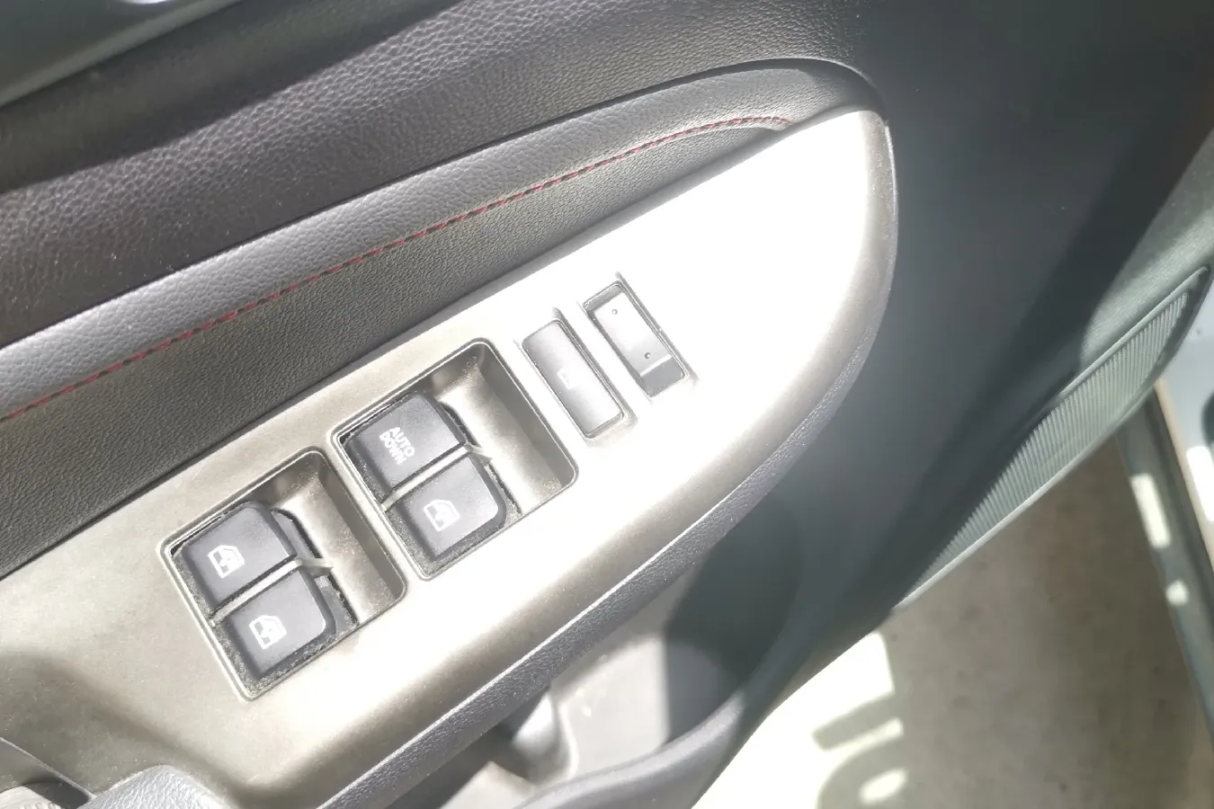 2016 ChangAn CS15 1.5L 107HP L4 5MT,autocango,china used car exporter,china ev exporter,chinese used car exporter,chinese used ev exporter