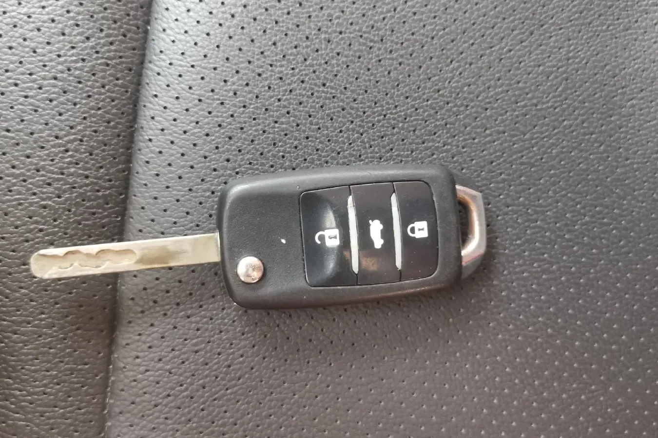 2016 ChangAn CS15 1.5L 107HP L4 5MT,autocango,china used car exporter,china ev exporter,chinese used car exporter,chinese used ev exporter