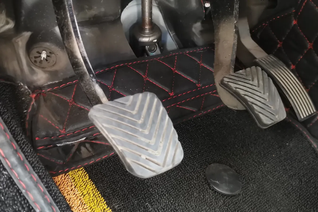 2016 ChangAn CS15 1.5L 107HP L4 5MT,autocango,china used car exporter,china ev exporter,chinese used car exporter,chinese used ev exporter