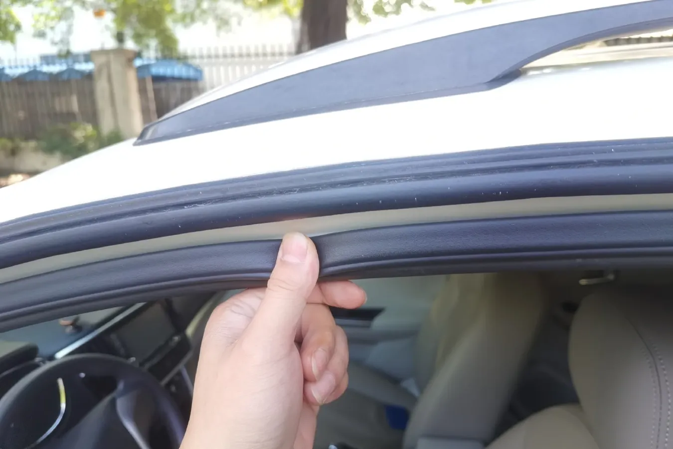 2016 Venucia T70 2.0L 144HP L4 CVT,autocango,china used car exporter,china ev exporter,chinese used car exporter,chinese used ev exporter