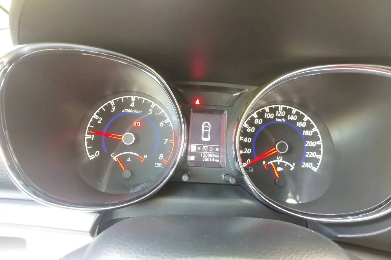 2016 Venucia T70 2.0L 144HP L4 CVT,autocango,china used car exporter,china ev exporter,chinese used car exporter,chinese used ev exporter