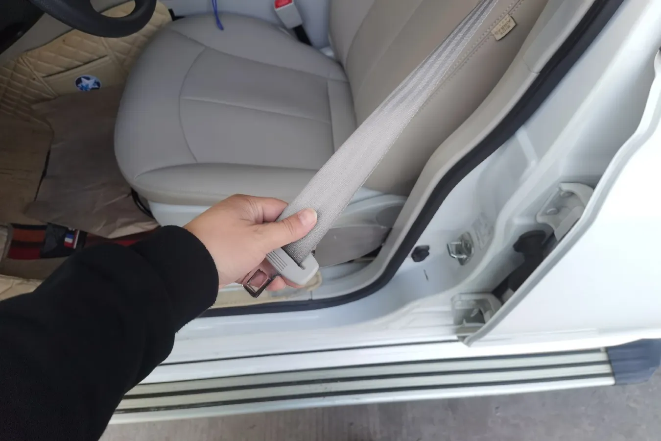 2016 Venucia T70 2.0L 144HP L4 CVT,autocango,china used car exporter,china ev exporter,chinese used car exporter,chinese used ev exporter