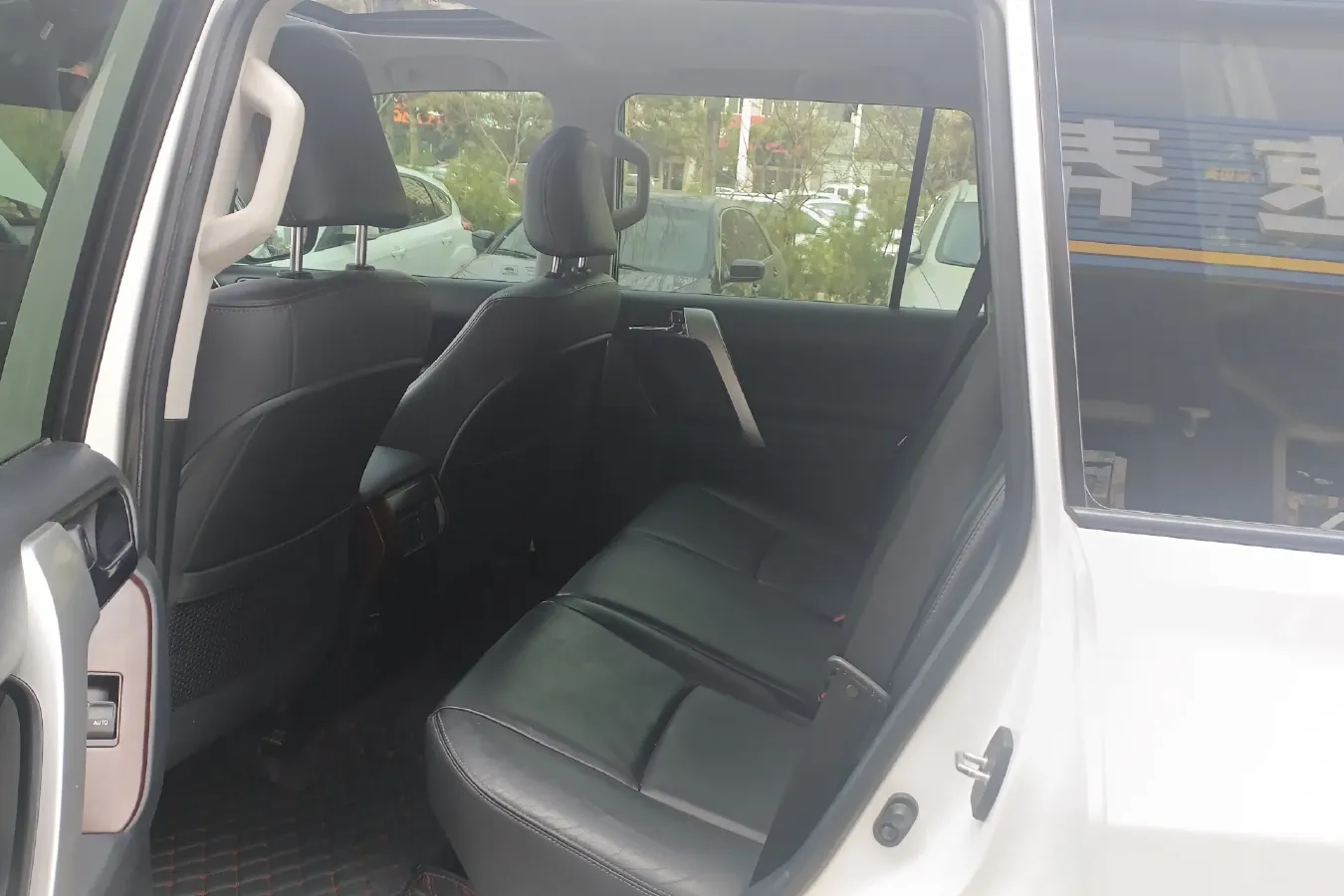 2014 Toyota Land Cruiser Prado 4.0L 275HP V6 5AT,autocango,china used car exporter,china ev exporter,chinese used car exporter,chinese used ev exporter