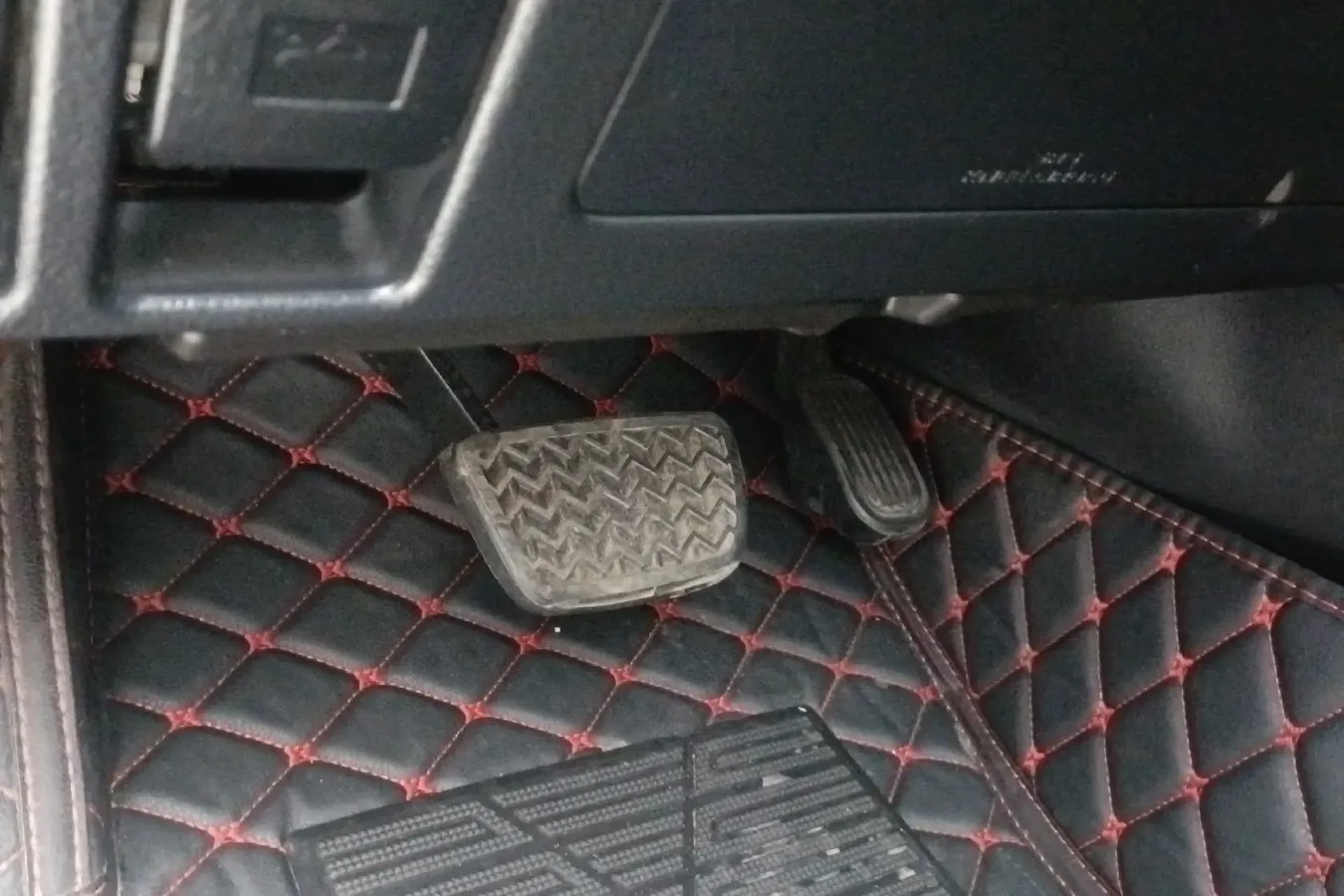 2014 Toyota Land Cruiser Prado 4.0L 275HP V6 5AT,autocango,china used car exporter,china ev exporter,chinese used car exporter,chinese used ev exporter