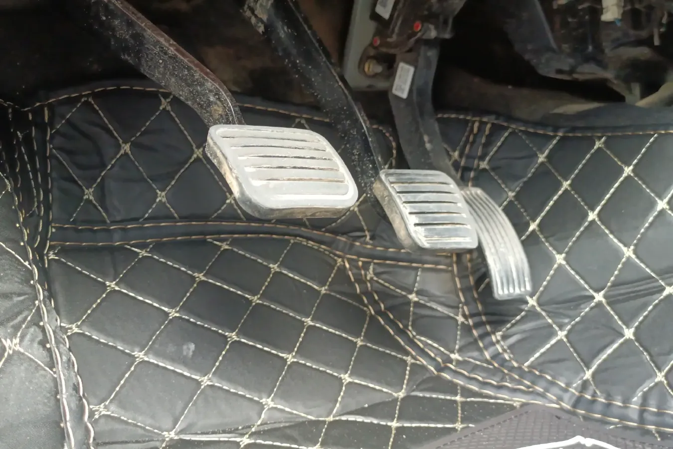 2018 Isuzu Taga 3.0T 131HP L4 5MT,autocango,china used car exporter,china ev exporter,chinese used car exporter,chinese used ev exporter