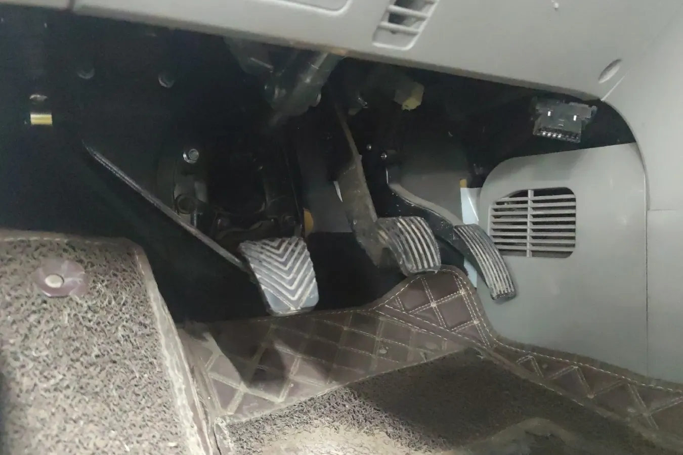 2017 JAC Refine M4 1.9T 139HP L4 6MT,autocango,china used car exporter,china ev exporter,chinese used car exporter,chinese used ev exporter