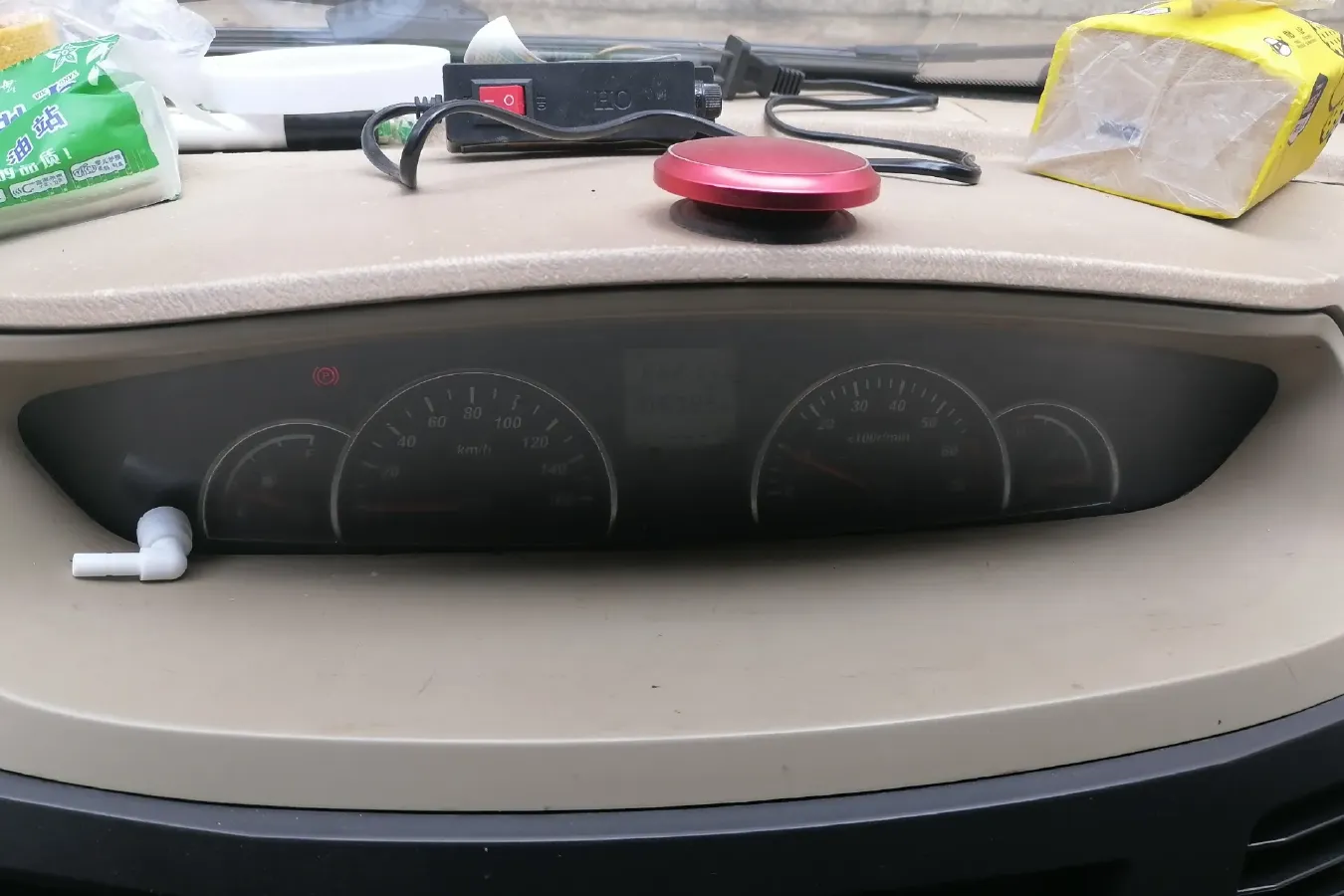 2014 Dongfeng JunFeng 1.3L 88HP L4 5MT,autocango,china used car exporter,china ev exporter,chinese used car exporter,chinese used ev exporter