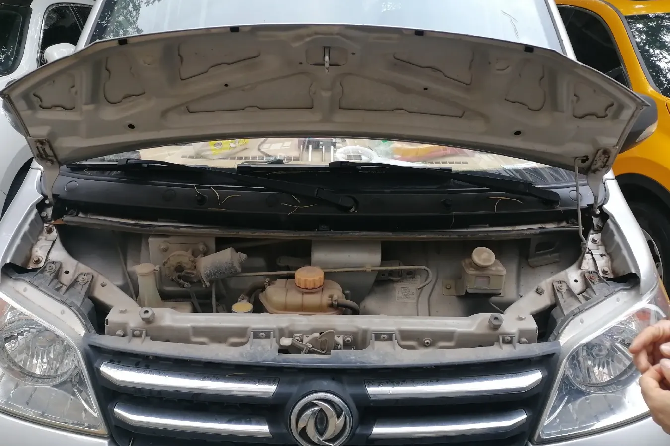 2014 Dongfeng JunFeng 1.3L 88HP L4 5MT,autocango,china used car exporter,china ev exporter,chinese used car exporter,chinese used ev exporter