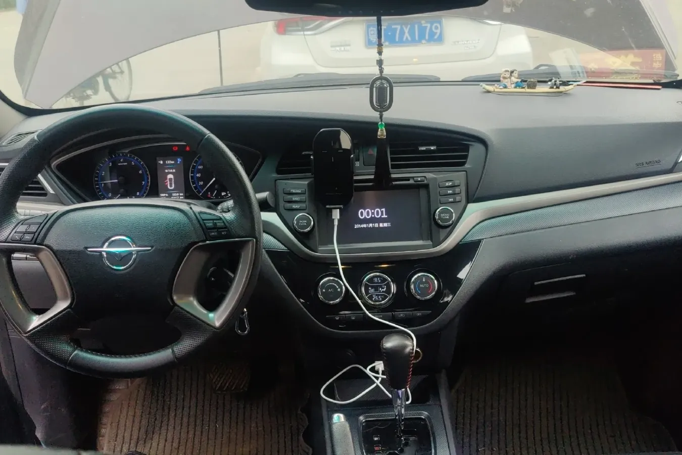 2015 HaiMa M6 1.5T 163HP L4 CVT,autocango,china used car exporter,china ev exporter,chinese used car exporter,chinese used ev exporter