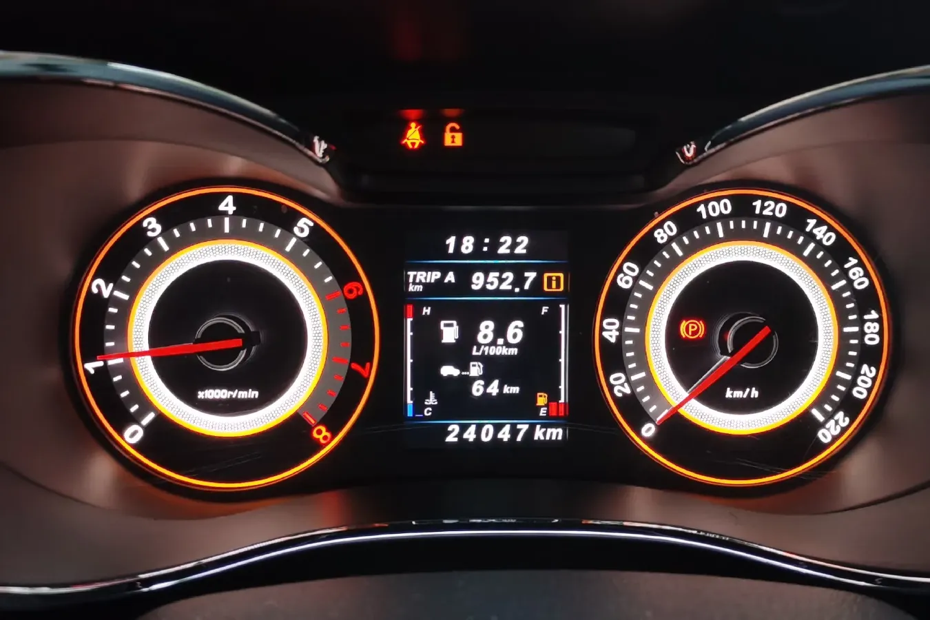 2017 Leopaard CS9 1.5L 113HP L4 5MT,autocango,china used car exporter,china ev exporter,chinese used car exporter,chinese used ev exporter