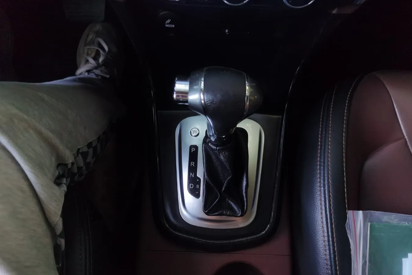 2016 DongFeng Forthing SX6 1.6L 122HP L4 CVT,autocango,china used car exporter,china ev exporter,chinese used car exporter,chinese used ev exporter