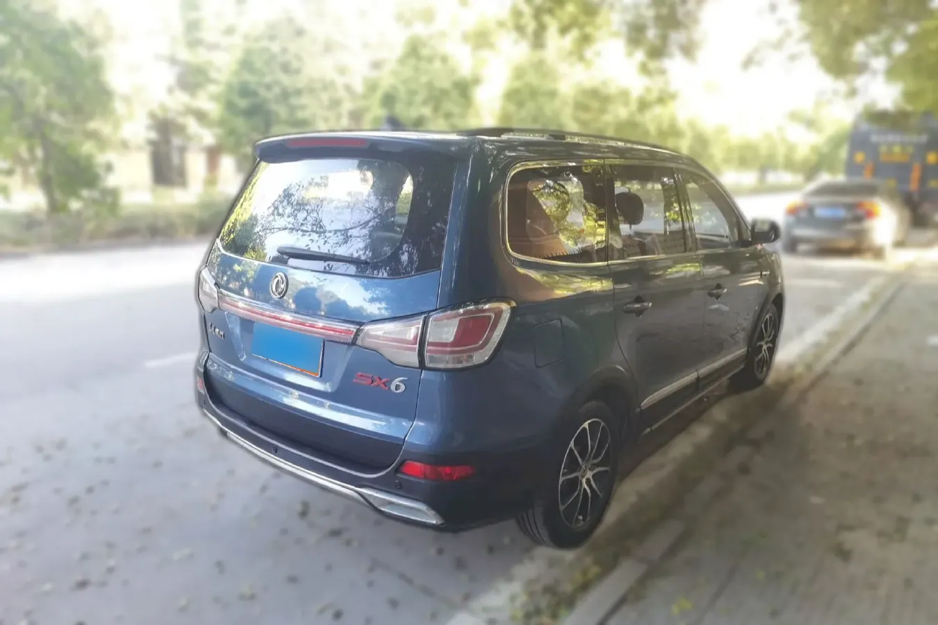 2016 DongFeng Forthing SX6 1.6L 122HP L4 CVT,autocango,china used car exporter,china ev exporter,chinese used car exporter,chinese used ev exporter