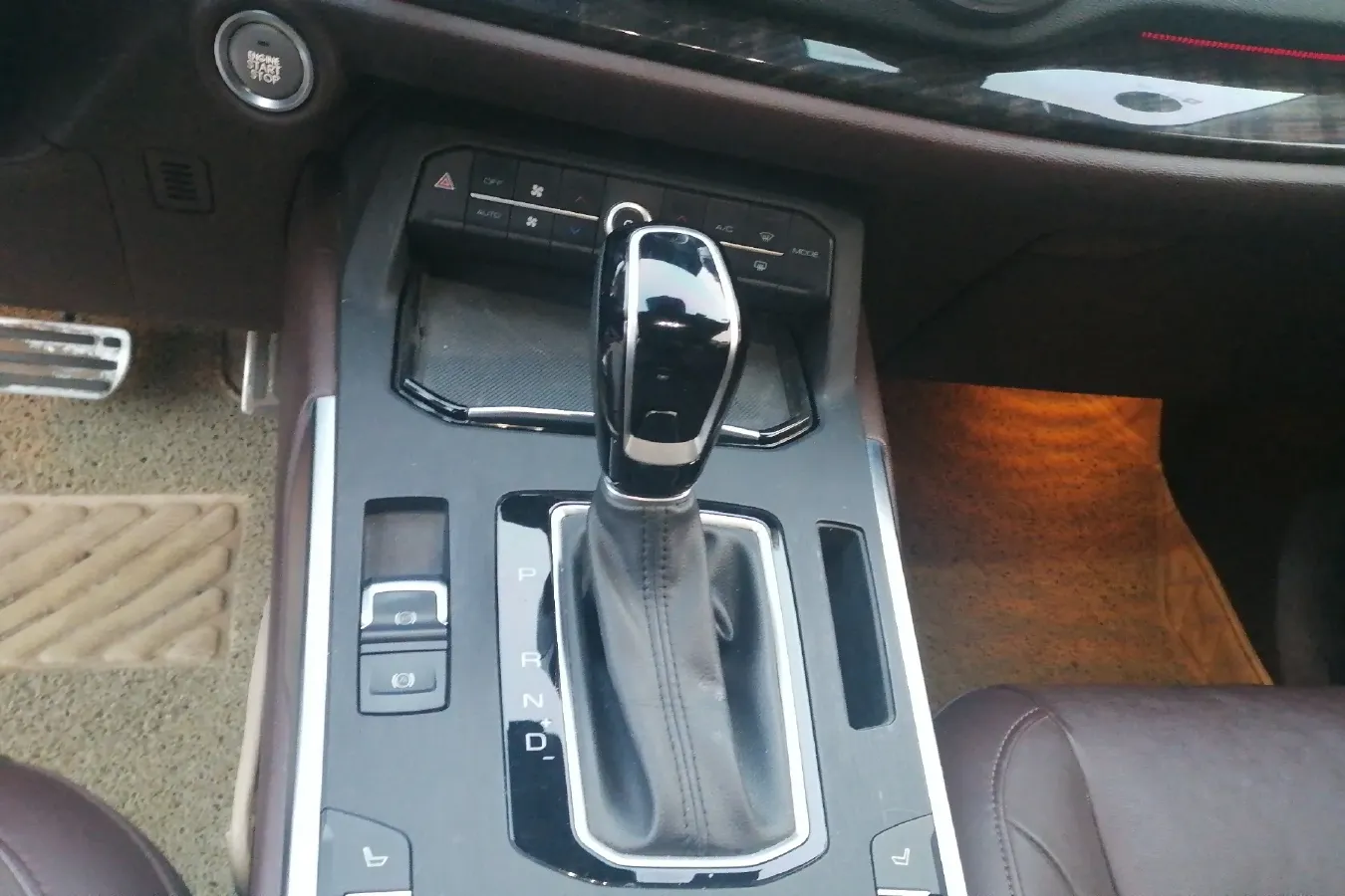 2017 WEY VV5 2.0T 197HP L4 7DCT,autocango,china used car exporter,china ev exporter,chinese used car exporter,chinese used ev exporter