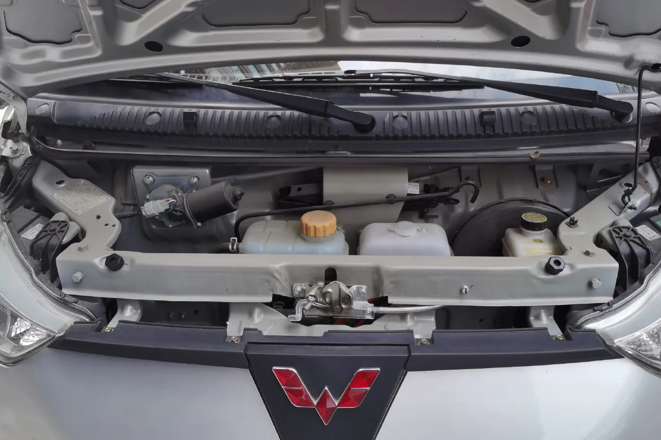 2021 WuLing Electric Truck BEV 41.86KWH,autocango,china used car exporter,china ev exporter,chinese used car exporter,chinese used ev exporter