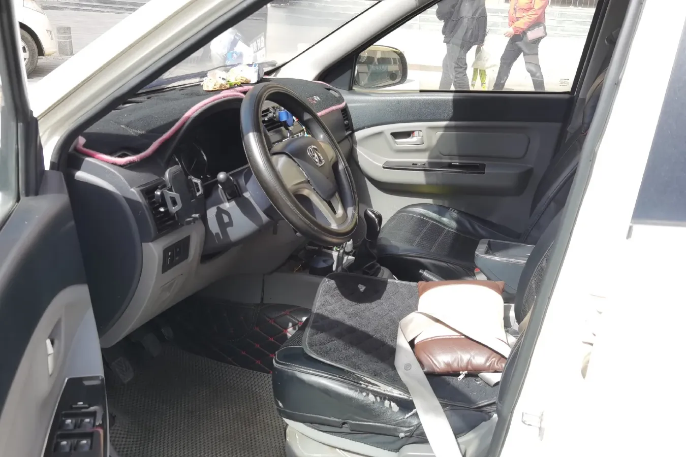 2014 BAIC WeiWang M20 1.5L 106HP L4 5MT,autocango,china used car exporter,china ev exporter,chinese used car exporter,chinese used ev exporter