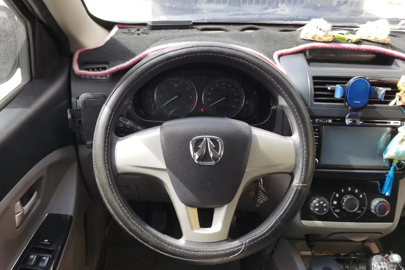 2014 BAIC WeiWang M20 1.5L 106HP L4 5MT,autocango,china used car exporter,china ev exporter,chinese used car exporter,chinese used ev exporter