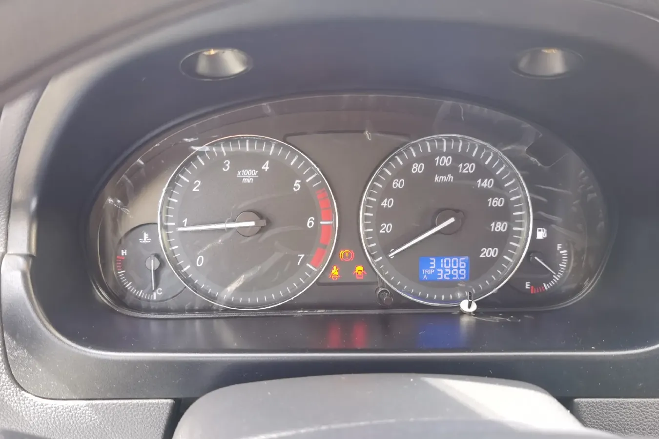 2014 BAIC WeiWang M20 1.5L 106HP L4 5MT,autocango,china used car exporter,china ev exporter,chinese used car exporter,chinese used ev exporter