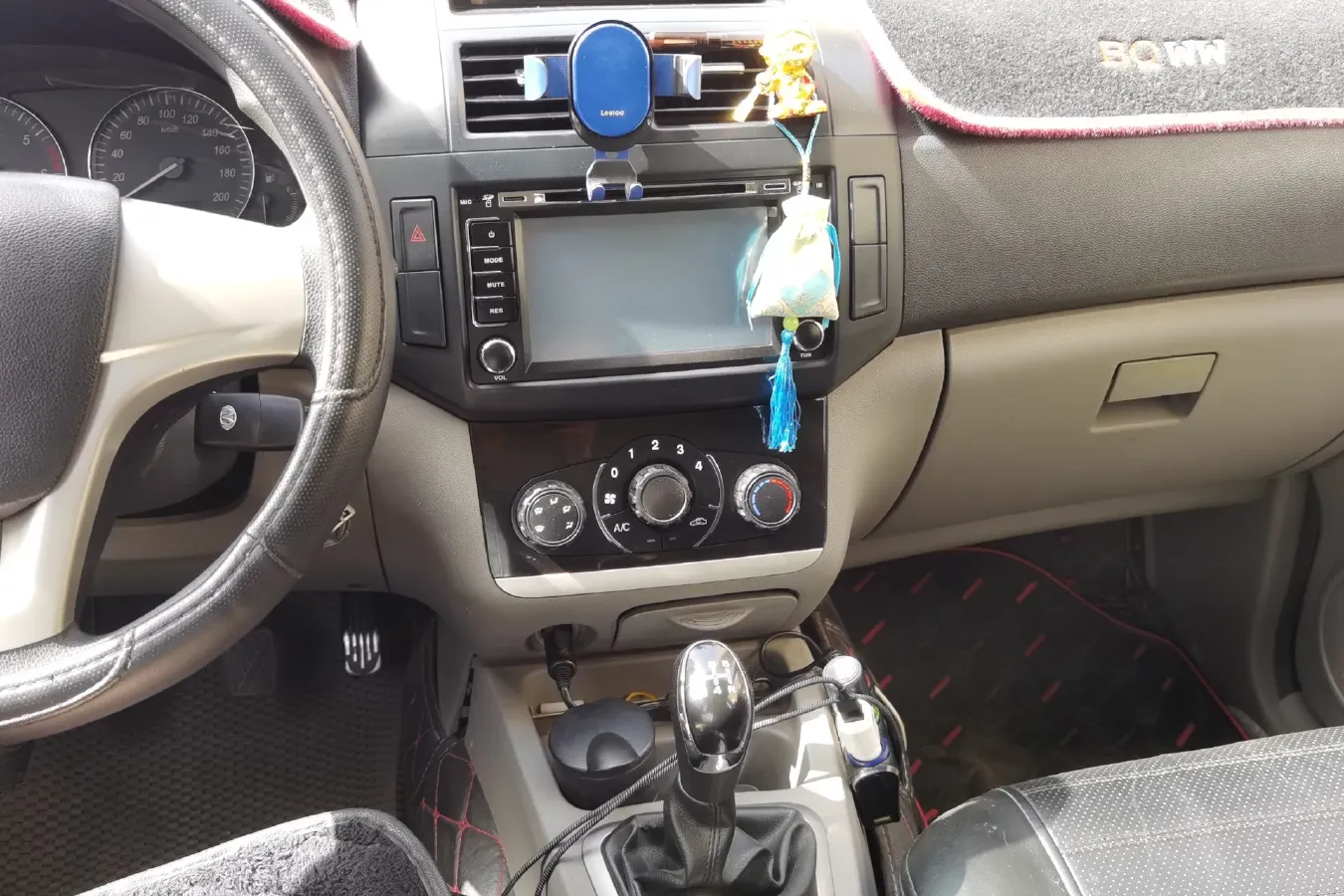 2014 BAIC WeiWang M20 1.5L 106HP L4 5MT,autocango,china used car exporter,china ev exporter,chinese used car exporter,chinese used ev exporter