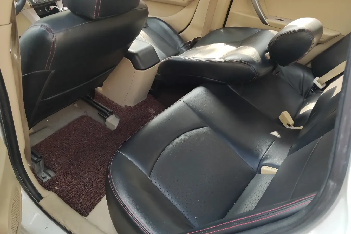 2012 Soueast V5 1.5L 120HP L4 5MT,autocango,china used car exporter,china ev exporter,chinese used car exporter,chinese used ev exporter