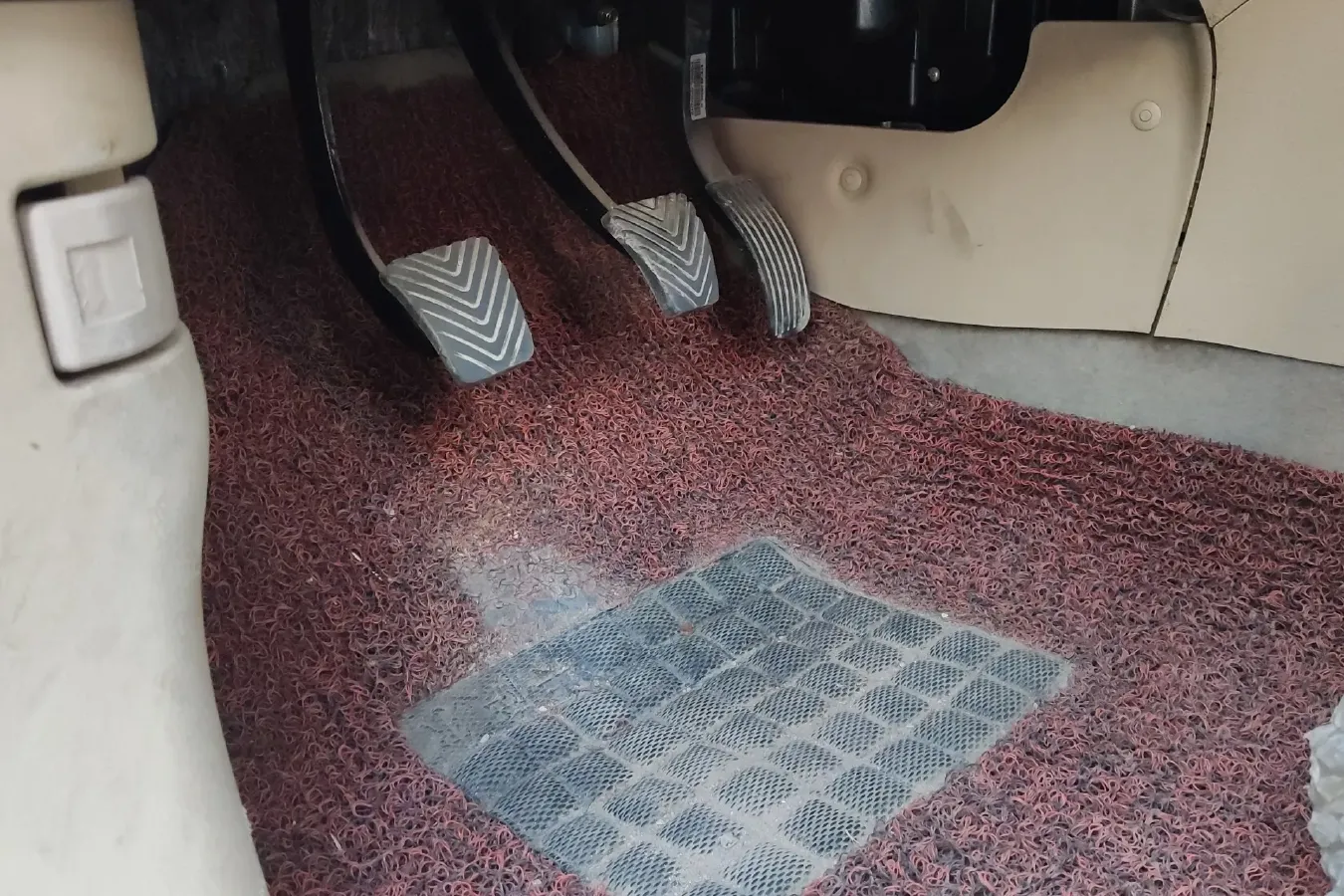 2012 Soueast V5 1.5L 120HP L4 5MT,autocango,china used car exporter,china ev exporter,chinese used car exporter,chinese used ev exporter