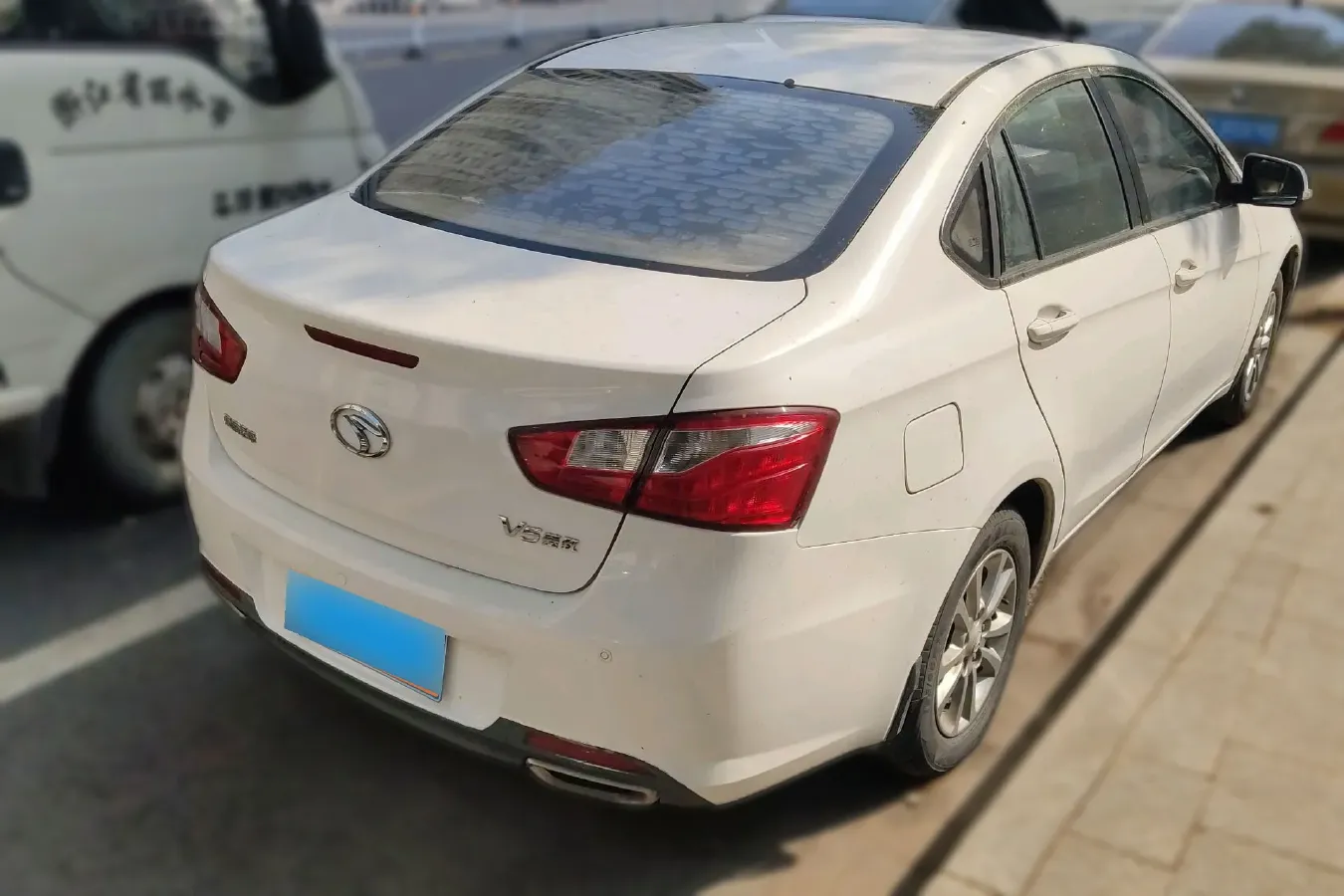 2012 Soueast V5 1.5L 120HP L4 5MT,autocango,china used car exporter,china ev exporter,chinese used car exporter,chinese used ev exporter