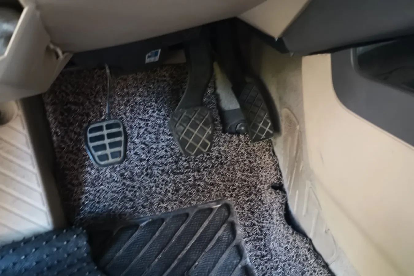 2008 Volkswagen Santana Vista 1.8L 101HP L4 5MT,autocango,china used car exporter,china ev exporter,chinese used car exporter,chinese used ev exporter