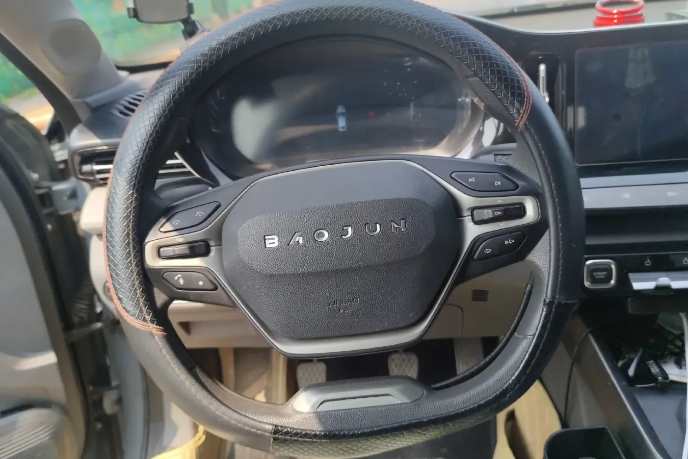 2020 BaoJun RC-5 1.5T 147HP L4 6MT,autocango,china used car exporter,china ev exporter,chinese used car exporter,chinese used ev exporter