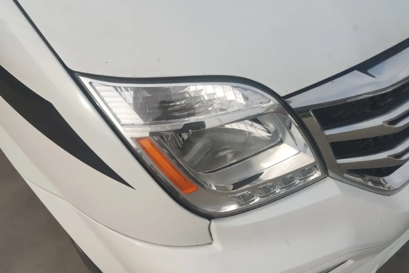 2021 MAXUS XinTu V80 2.0T 139HP L4 6AMT,autocango,china used car exporter,china ev exporter,chinese used car exporter,chinese used ev exporter