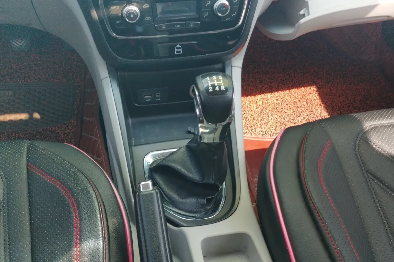 2014 JAC HeYue 1.5L 113HP L4 5MT,autocango,china used car exporter,china ev exporter,chinese used car exporter,chinese used ev exporter