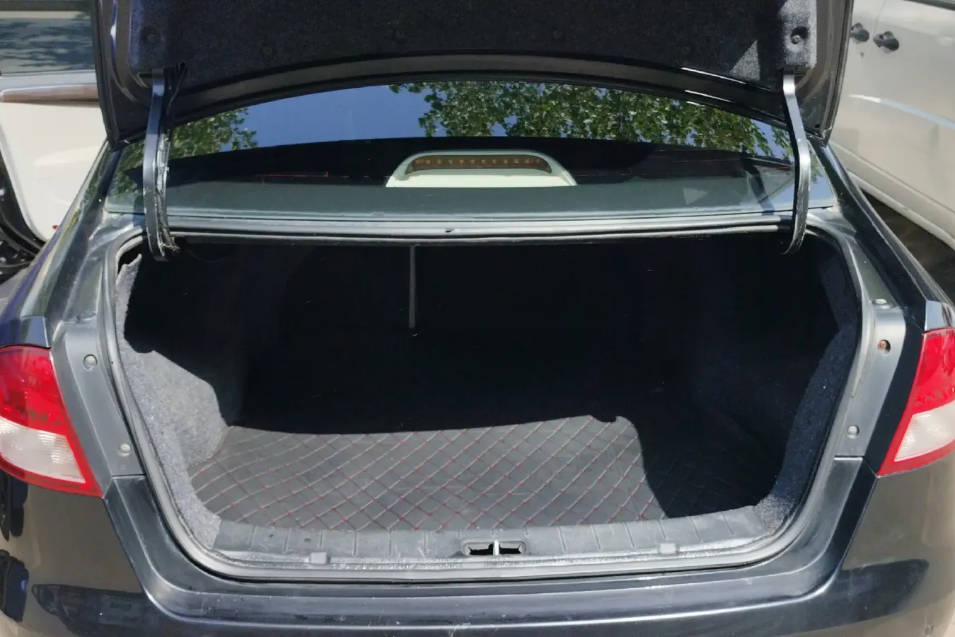 2014 JAC HeYue 1.5L 113HP L4 5MT,autocango,china used car exporter,china ev exporter,chinese used car exporter,chinese used ev exporter