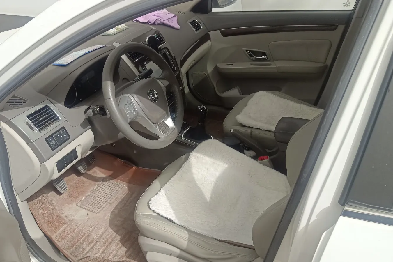 2016 DongFeng Forthing Joyear S50 1.5L 120HP L4 5MT,autocango,china used car exporter,china ev exporter,chinese used car exporter,chinese used ev exporter