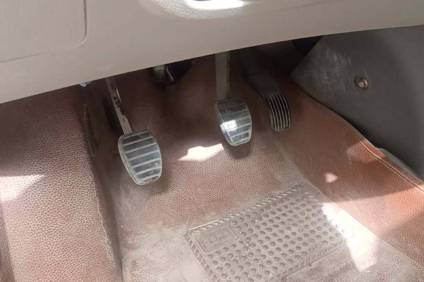 2016 DongFeng Forthing Joyear S50 1.5L 120HP L4 5MT,autocango,china used car exporter,china ev exporter,chinese used car exporter,chinese used ev exporter