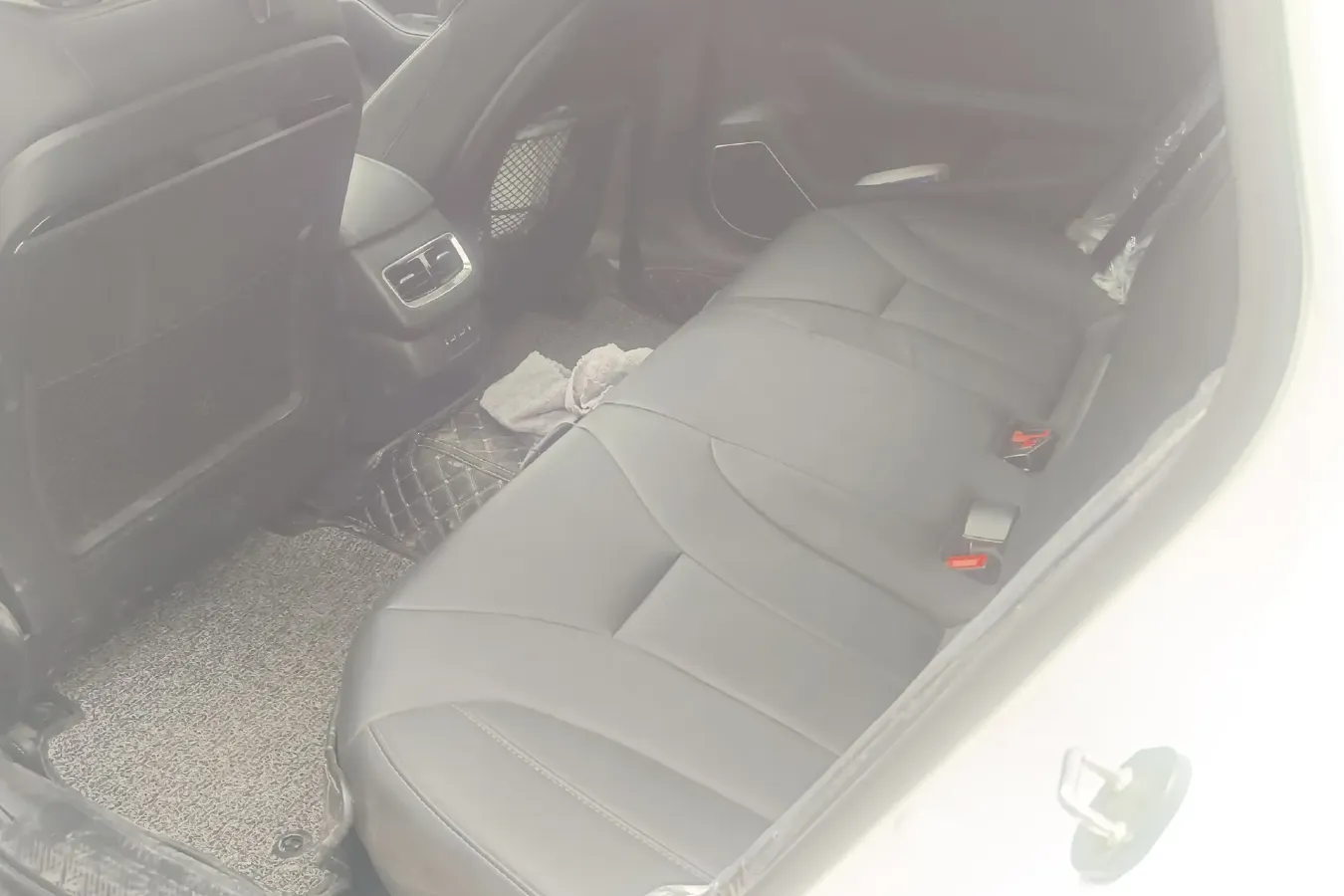 2020 HongQi H5 1.5T 169HP L4 7DCT,autocango,china used car exporter,china ev exporter,chinese used car exporter,chinese used ev exporter