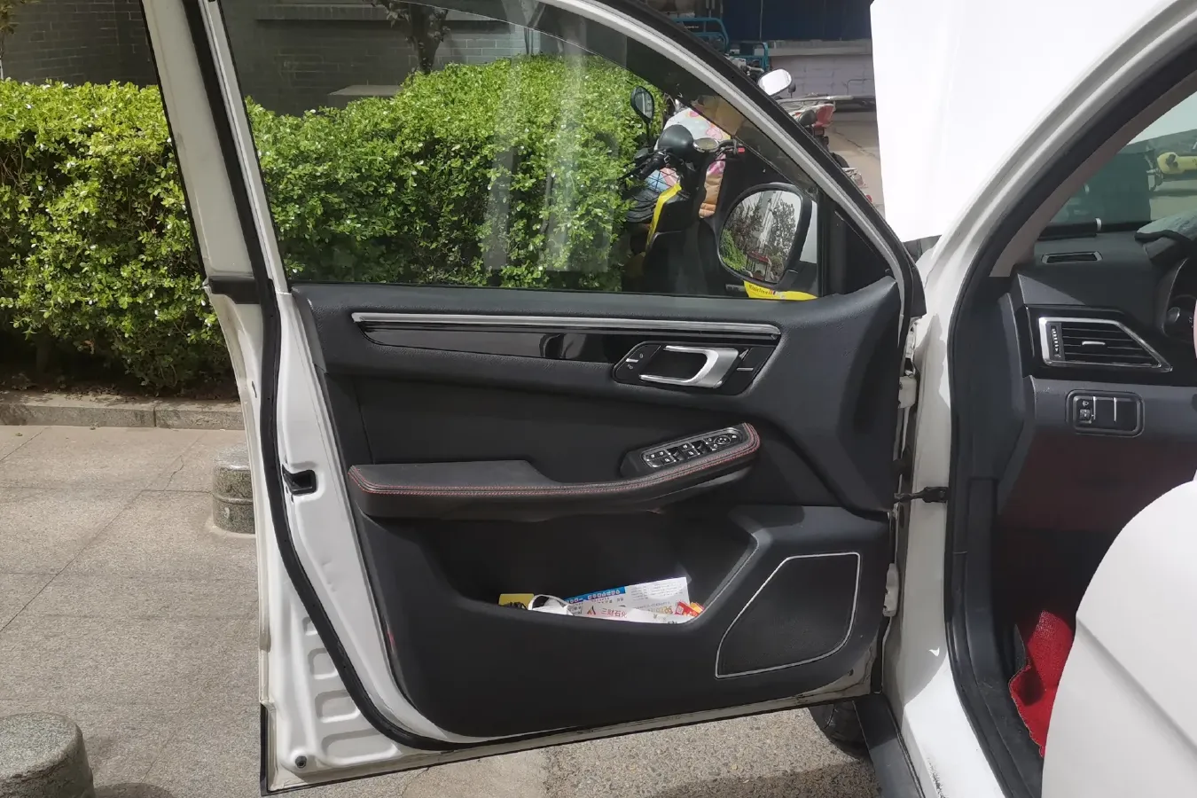 2015 Zotye Damy X5 1.5T 150HP L4 5MT,autocango,china used car exporter,china ev exporter,chinese used car exporter,chinese used ev exporter