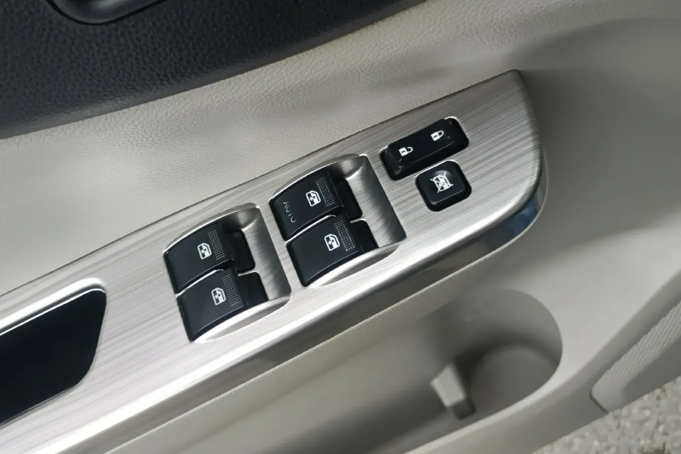 2016 DongFeng Forthing S500 1.6L 122HP L4 CVT,autocango,china used car exporter,china ev exporter,chinese used car exporter,chinese used ev exporter