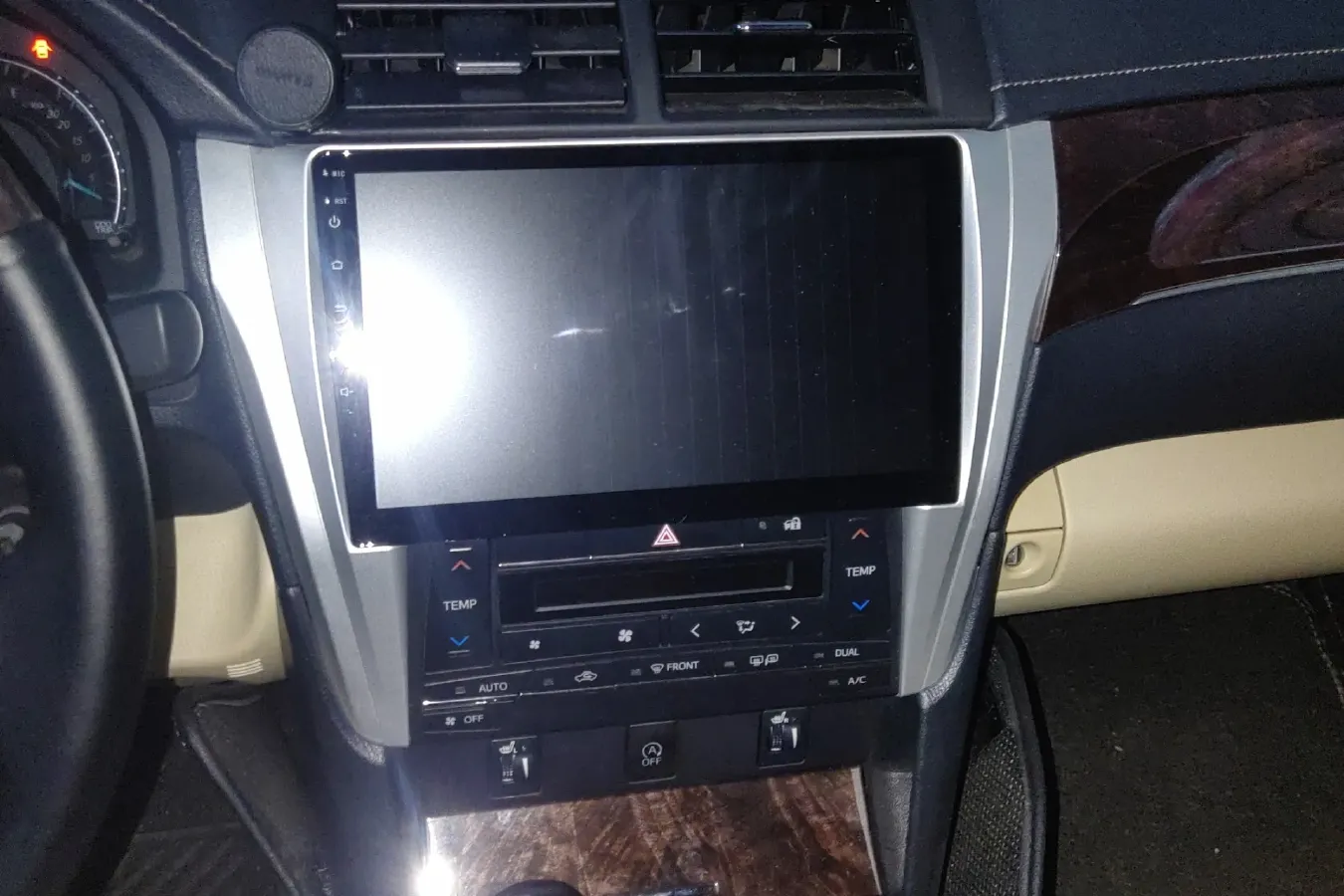 2016 Toyota Camry 2.0L 167HP L4 6AT,autocango,china used car exporter,china ev exporter,chinese used car exporter,chinese used ev exporter