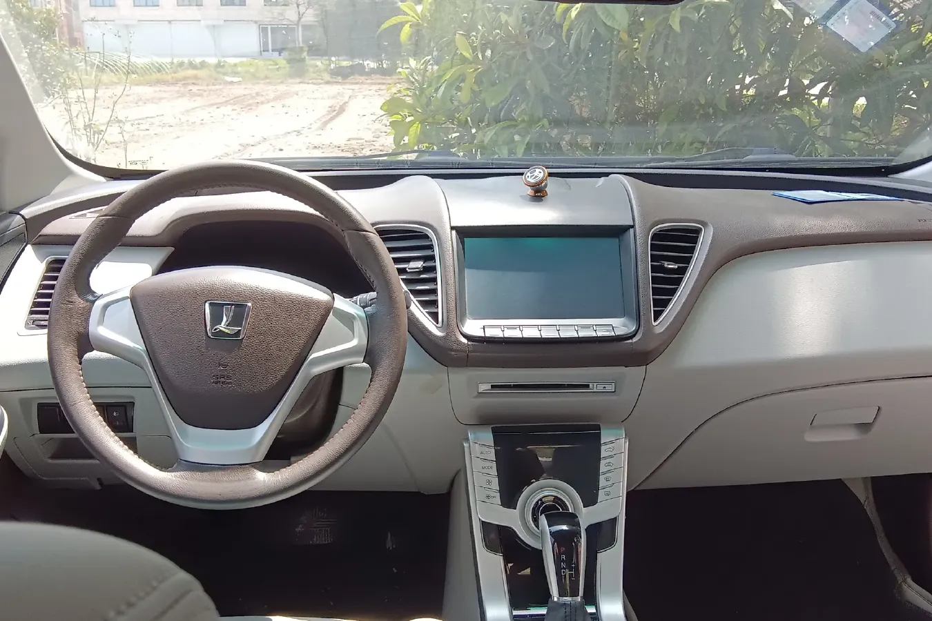 2013 Luxgen 5 1.8T 154HP L4 5AT,autocango,china used car exporter,china ev exporter,chinese used car exporter,chinese used ev exporter