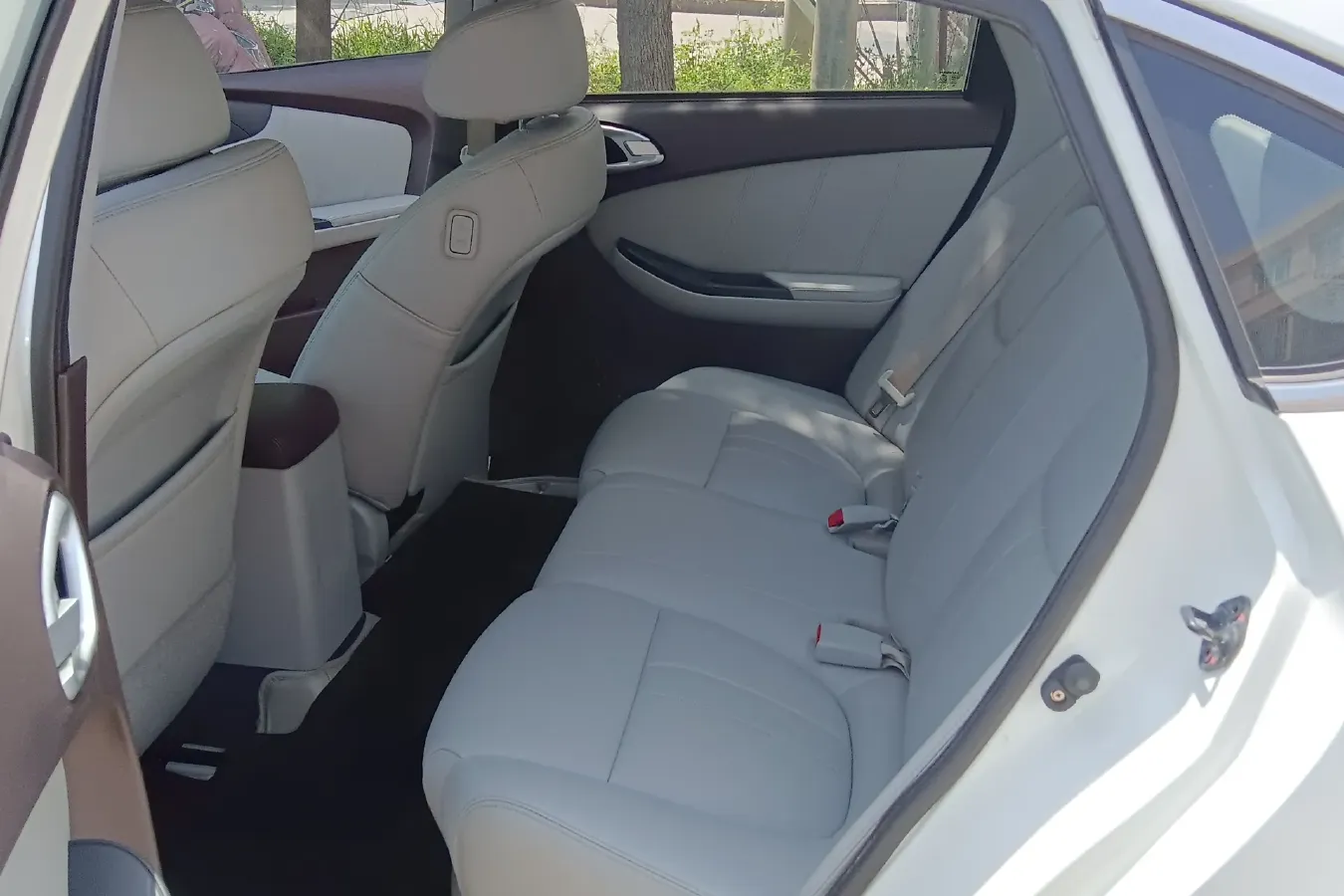 2013 Luxgen 5 1.8T 154HP L4 5AT,autocango,china used car exporter,china ev exporter,chinese used car exporter,chinese used ev exporter