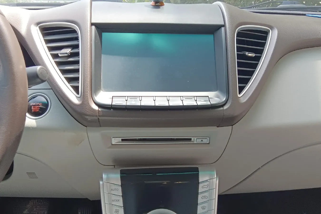 2013 Luxgen 5 1.8T 154HP L4 5AT,autocango,china used car exporter,china ev exporter,chinese used car exporter,chinese used ev exporter