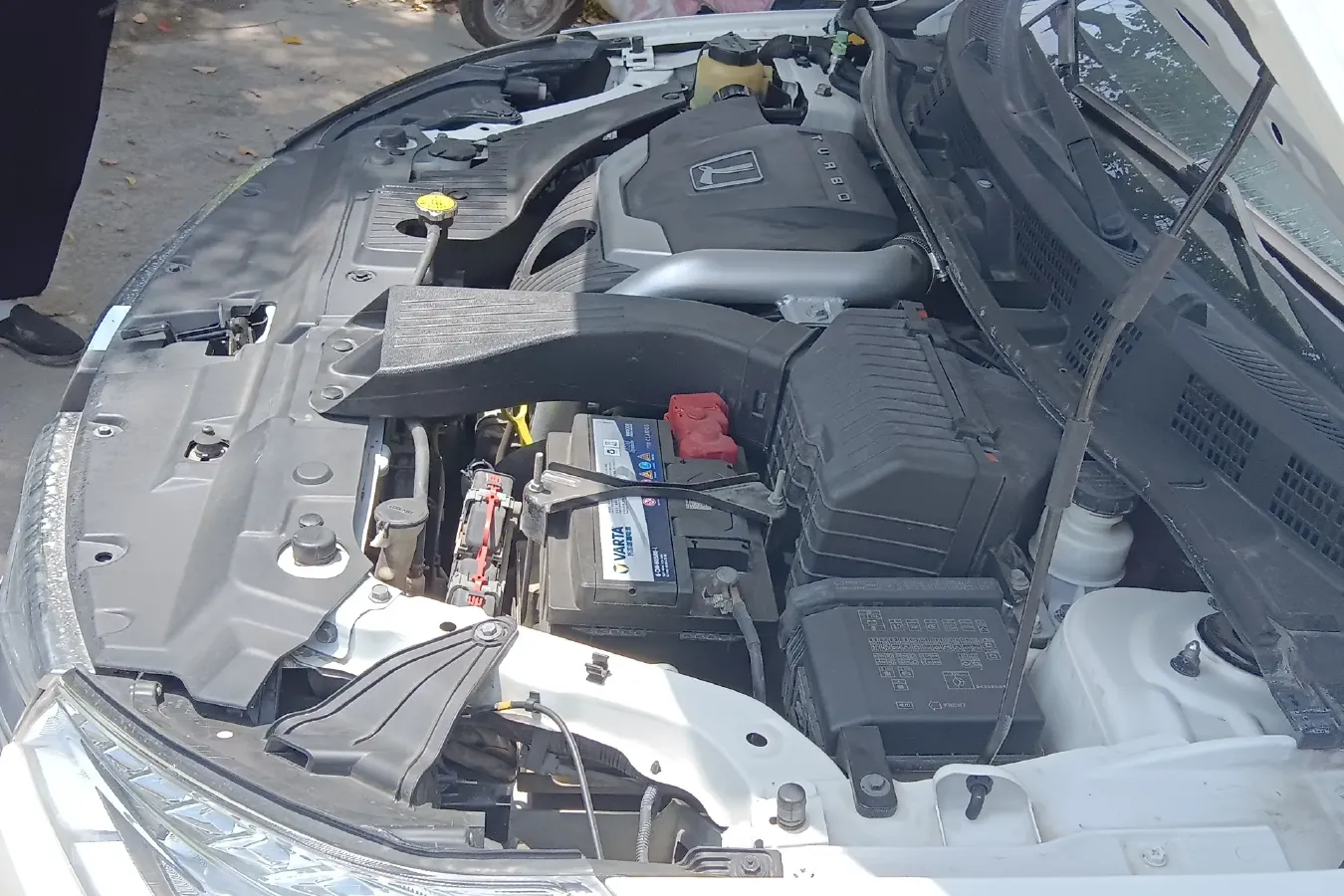 2013 Luxgen 5 1.8T 154HP L4 5AT,autocango,china used car exporter,china ev exporter,chinese used car exporter,chinese used ev exporter