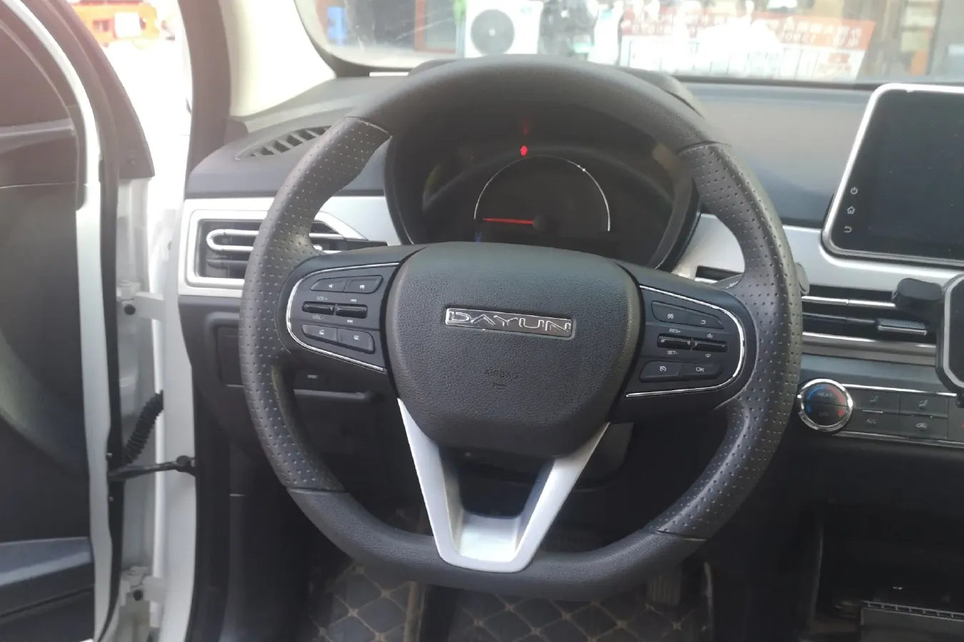 2022 DaYun YueHu BEV 30.66KWH,autocango,china used car exporter,china ev exporter,chinese used car exporter,chinese used ev exporter