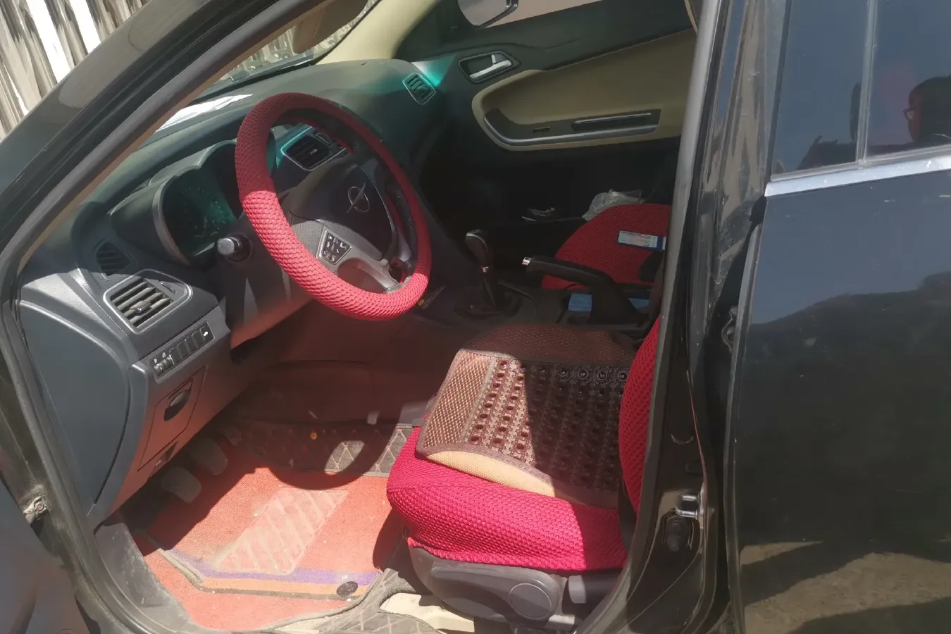 2015 HaiMa Family 1.6L 125HP L4 6MT,autocango,china used car exporter,china ev exporter,chinese used car exporter,chinese used ev exporter