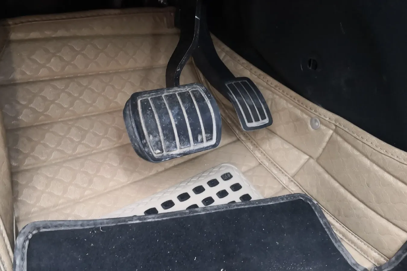 2015 Peugeot 308S 1.2T 136HP L3 6AT,autocango,china used car exporter,china ev exporter,chinese used car exporter,chinese used ev exporter