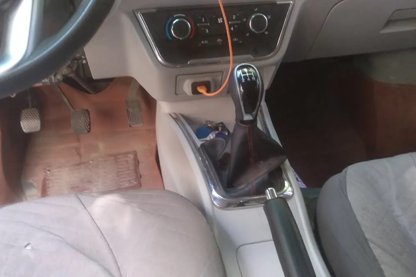 2021 JinBei New Sea Lion S 1.5L 102HP L4 5MT,autocango,china used car exporter,china ev exporter,chinese used car exporter,chinese used ev exporter