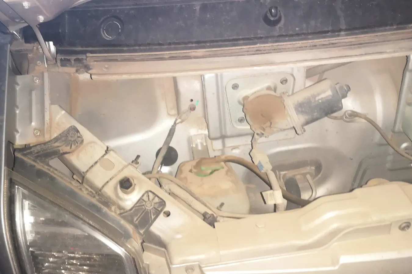 2018 DongFeng DFSK C35 1.5L 112HP L4 5MT,autocango,china used car exporter,china ev exporter,chinese used car exporter,chinese used ev exporter