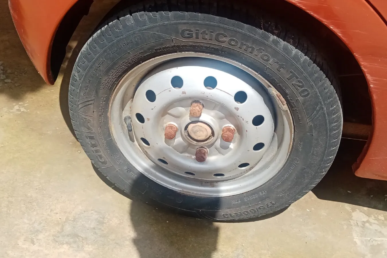 2012 BaoJun LeChi 1.0L 69HP L4 5MT,autocango,china used car exporter,china ev exporter,chinese used car exporter,chinese used ev exporter