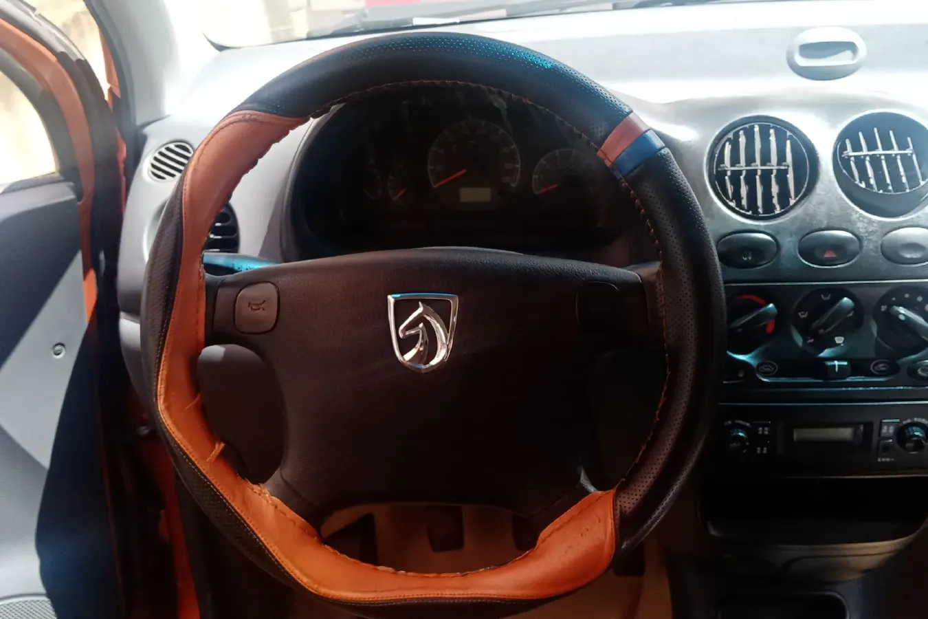 2012 BaoJun LeChi 1.0L 69HP L4 5MT,autocango,china used car exporter,china ev exporter,chinese used car exporter,chinese used ev exporter