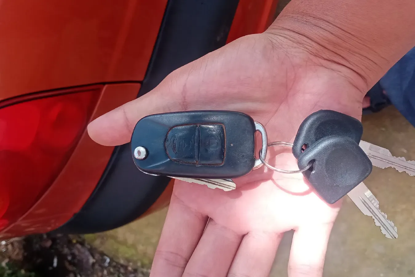 2012 BaoJun LeChi 1.0L 69HP L4 5MT,autocango,china used car exporter,china ev exporter,chinese used car exporter,chinese used ev exporter