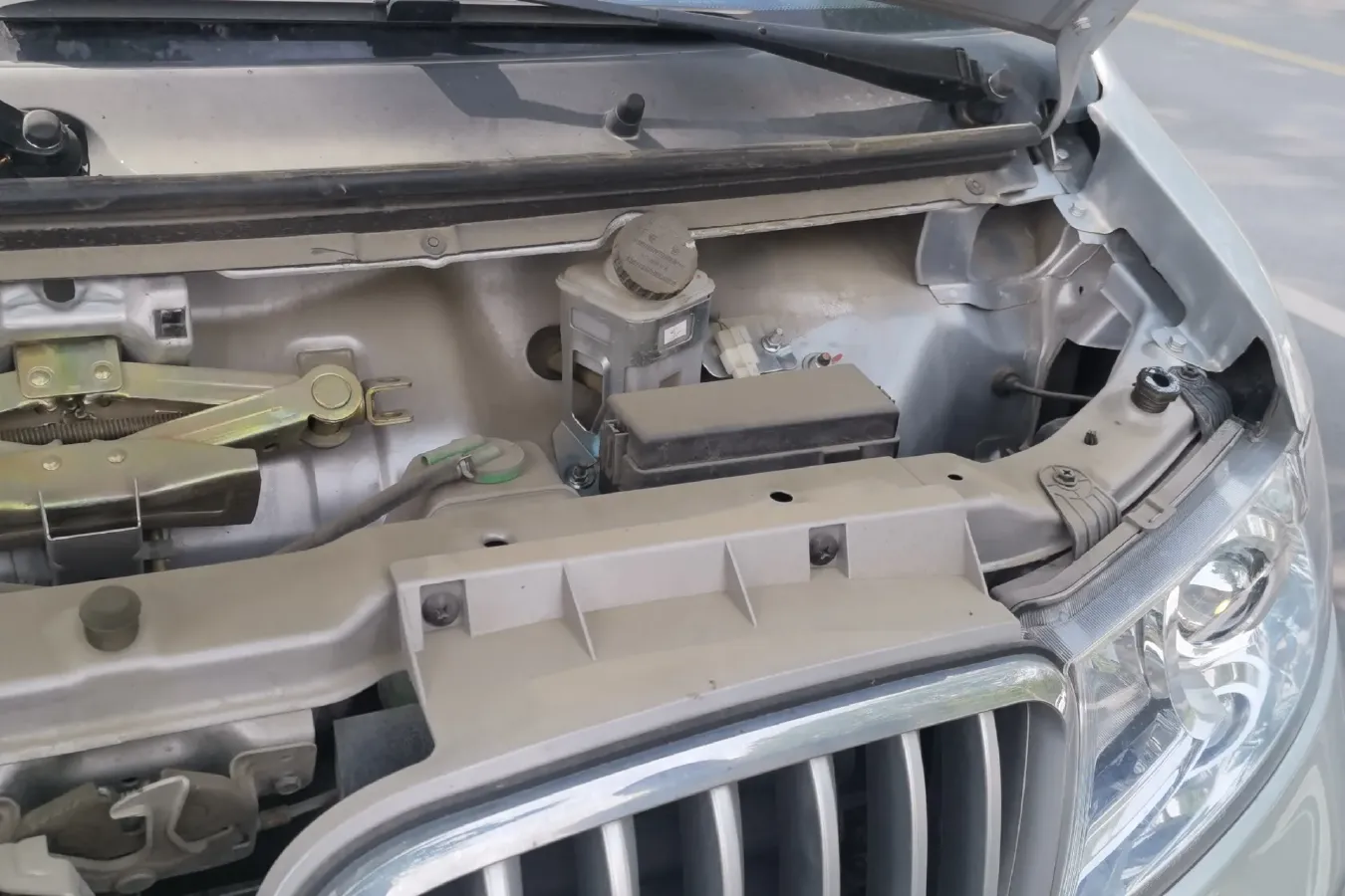 2021 JinBei T3 1.5L 102HP L4 5MT,autocango,china used car exporter,china ev exporter,chinese used car exporter,chinese used ev exporter