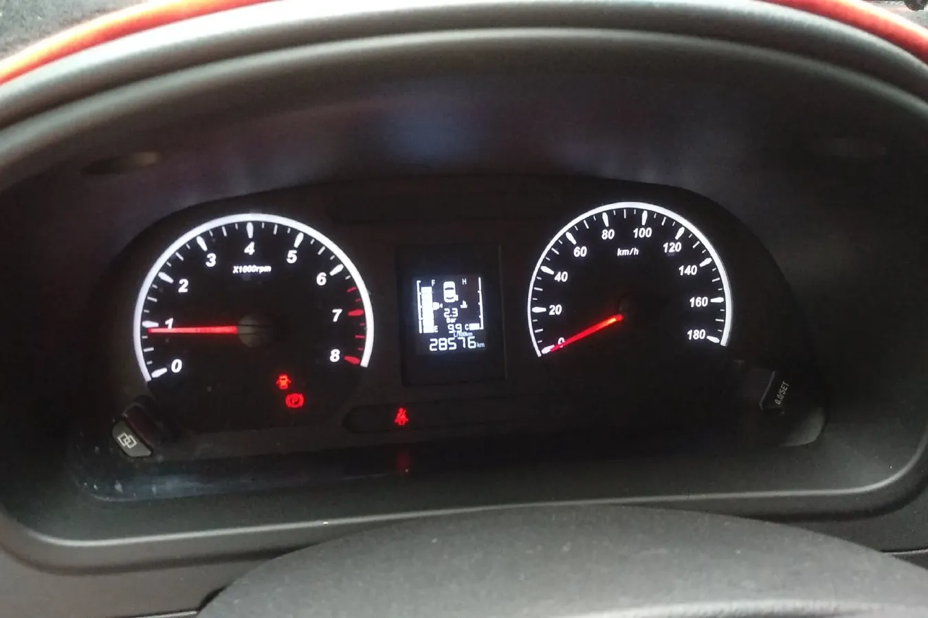 2021 DongFeng Forthing LingZhi Plus 2.0L 133HP L4 6MT,autocango,china used car exporter,china ev exporter,chinese used car exporter,chinese used ev exporter